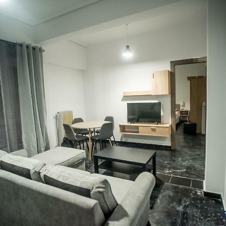 Explore Greece From Bright City Centre Apartment Chalkida Exterior photo