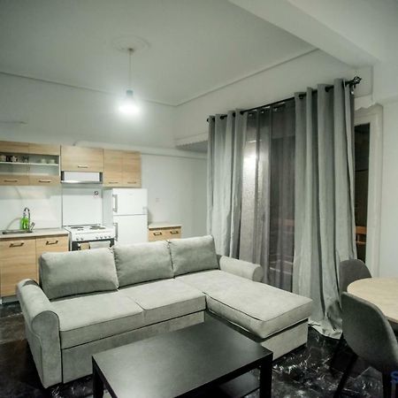 Explore Greece From Bright City Centre Apartment Chalkida Exterior photo
