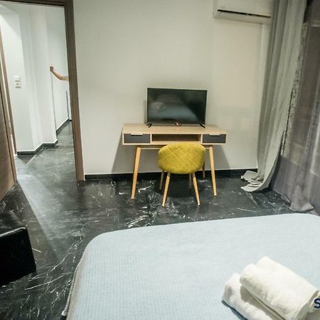 Explore Greece From Bright City Centre Apartment Chalkida Exterior photo