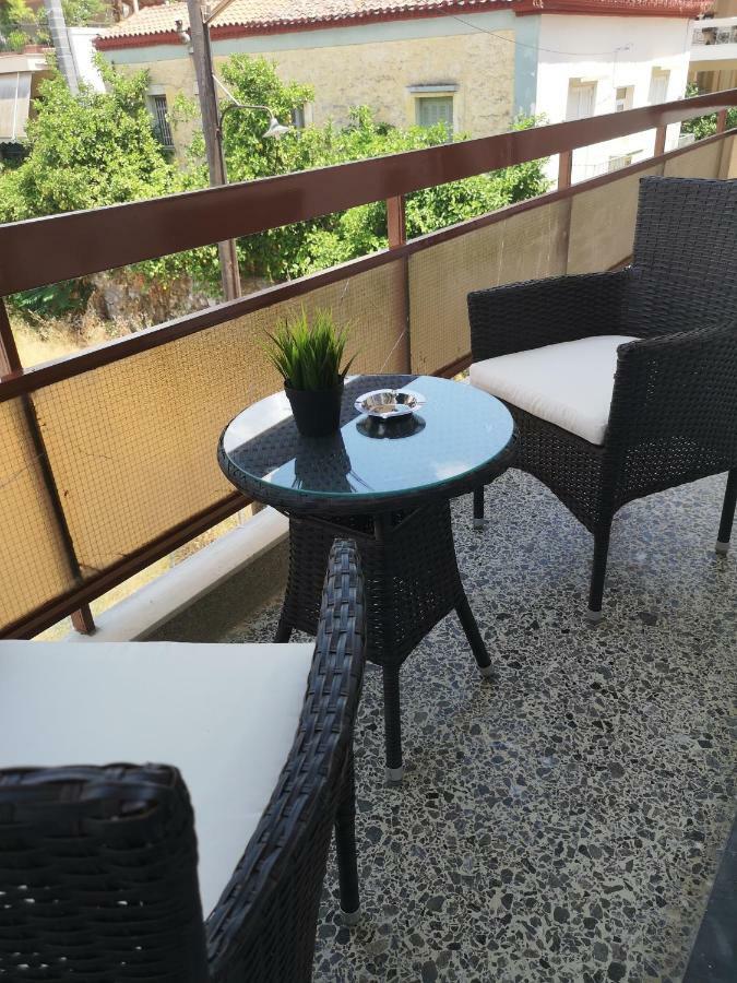 Explore Greece From Bright City Centre Apartment Chalkida Exterior photo